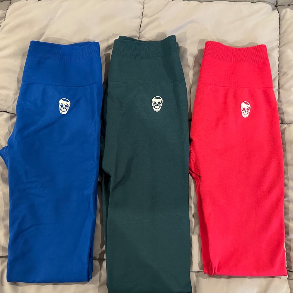 GYMREAPERS infinity leggings.
